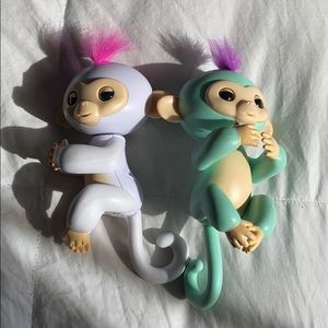 ⭐️two fingerling monkeys
